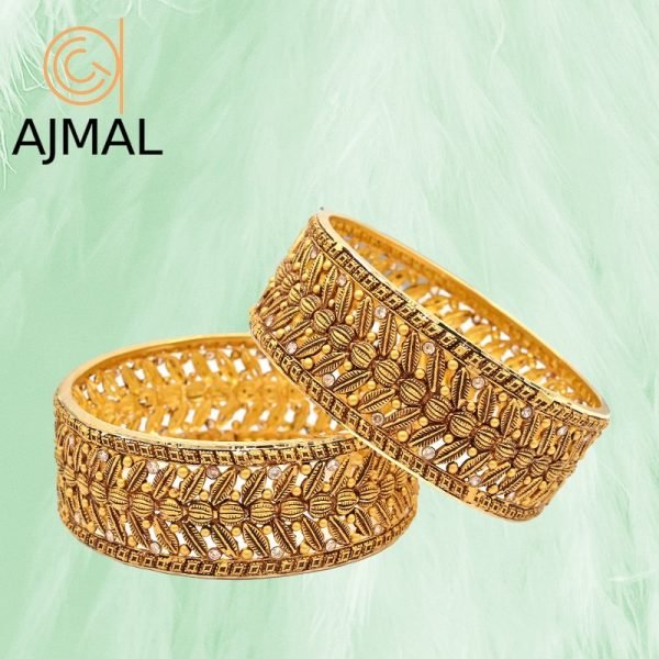 Bold and Daring: Statement Gold Bangles in Lahore